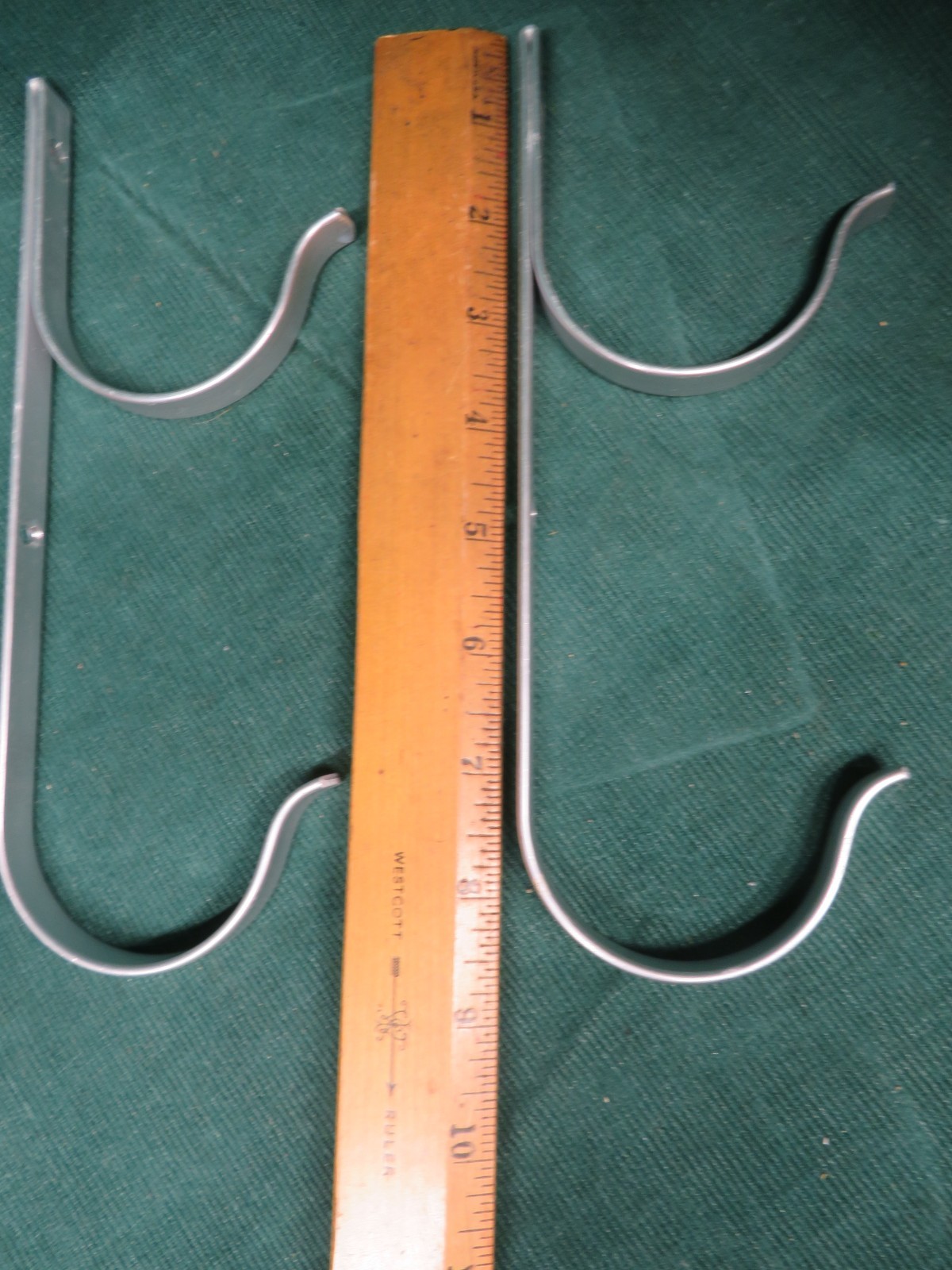 Aluminum Pool Hanger Hook for Pool Pole, Hose, Brush, Leaf Rake, Garden Tool