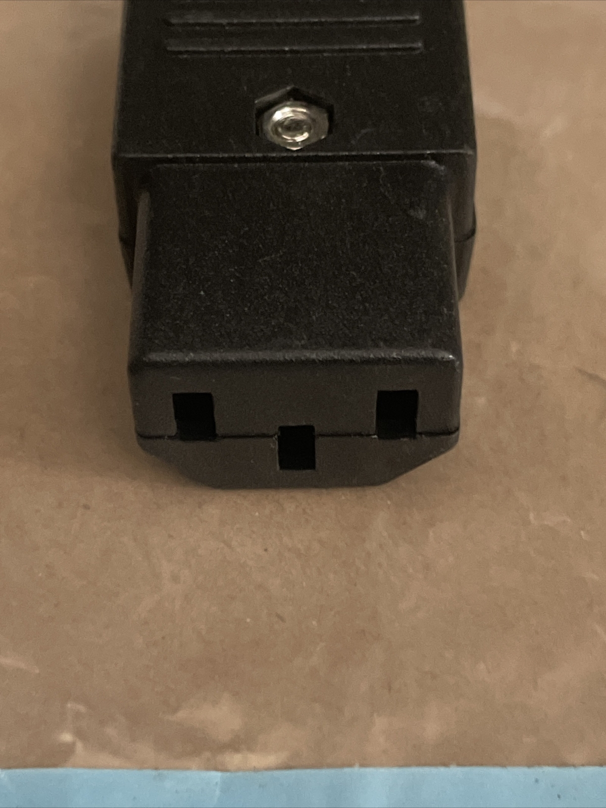 AQUA PRODUCTS PLUG 3-PIN FEMALE REPLACEMENT FOR AQUABOT P/N: 1601