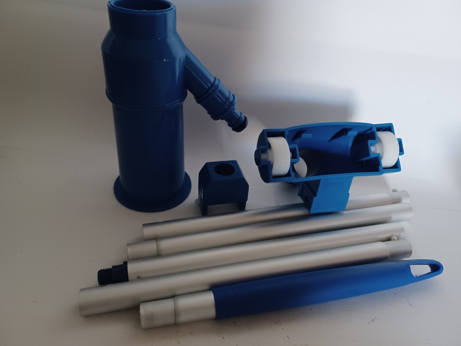 HydroTools by Swimline Mini Venturi Pool & Spa Vacuum
