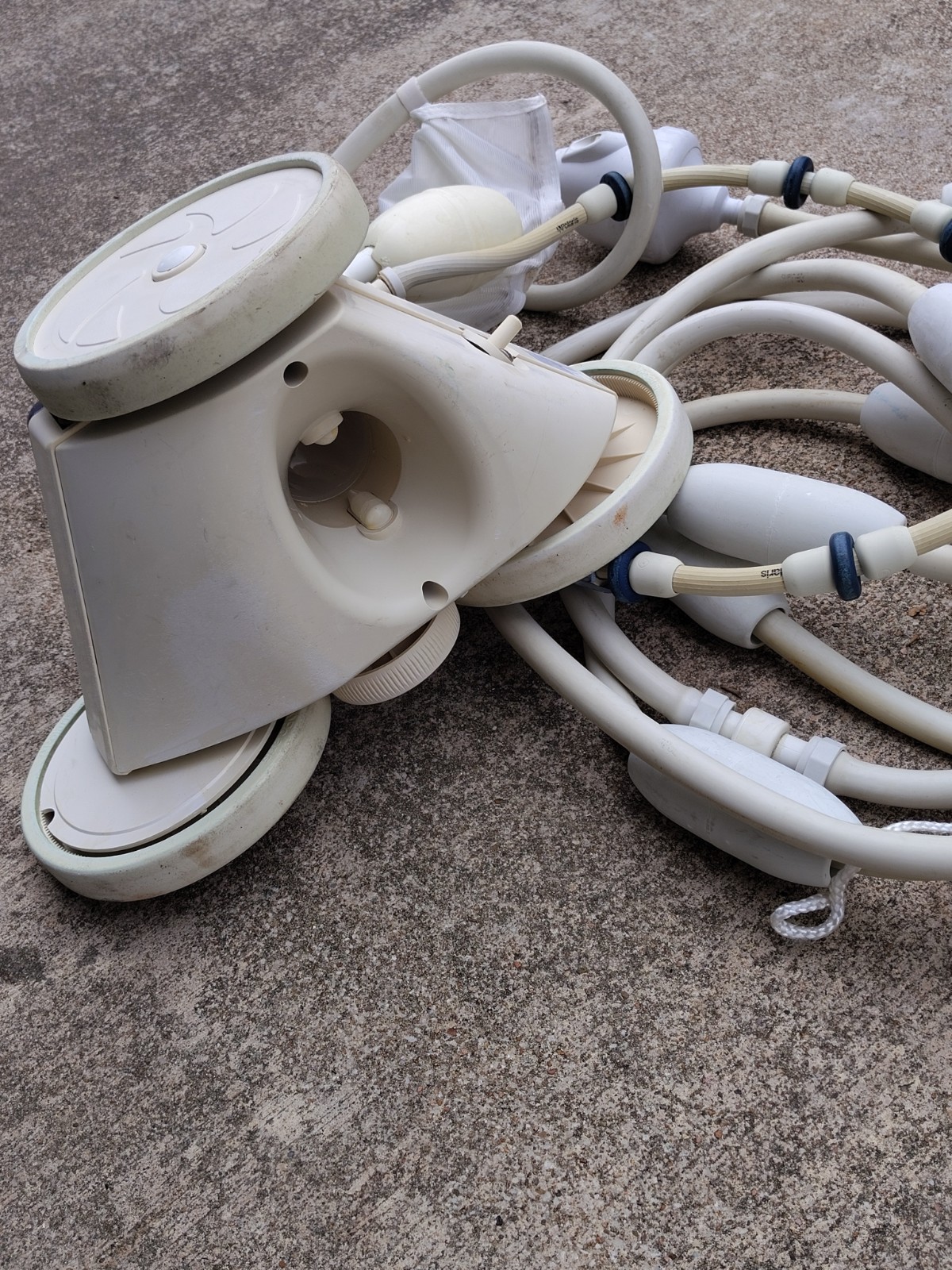 Polaris TR28P Pressure Automatic Pool Cleaner | Works | Damaged Globe Part