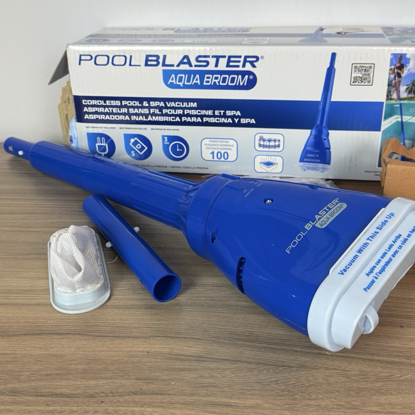 POOL BLASTER Aqua Broom Cordless Vacuum for Spa Small Pool & Tight Spaces EUC