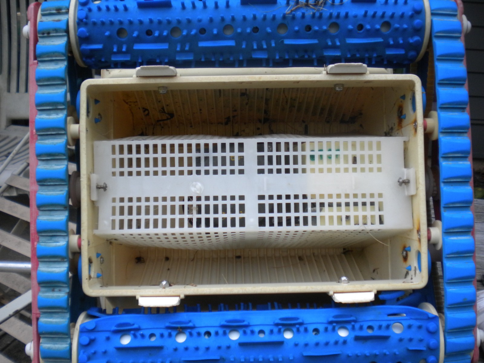 Aquabot Pool Cleaner Robot With Power Supply , cord unit needs power drive