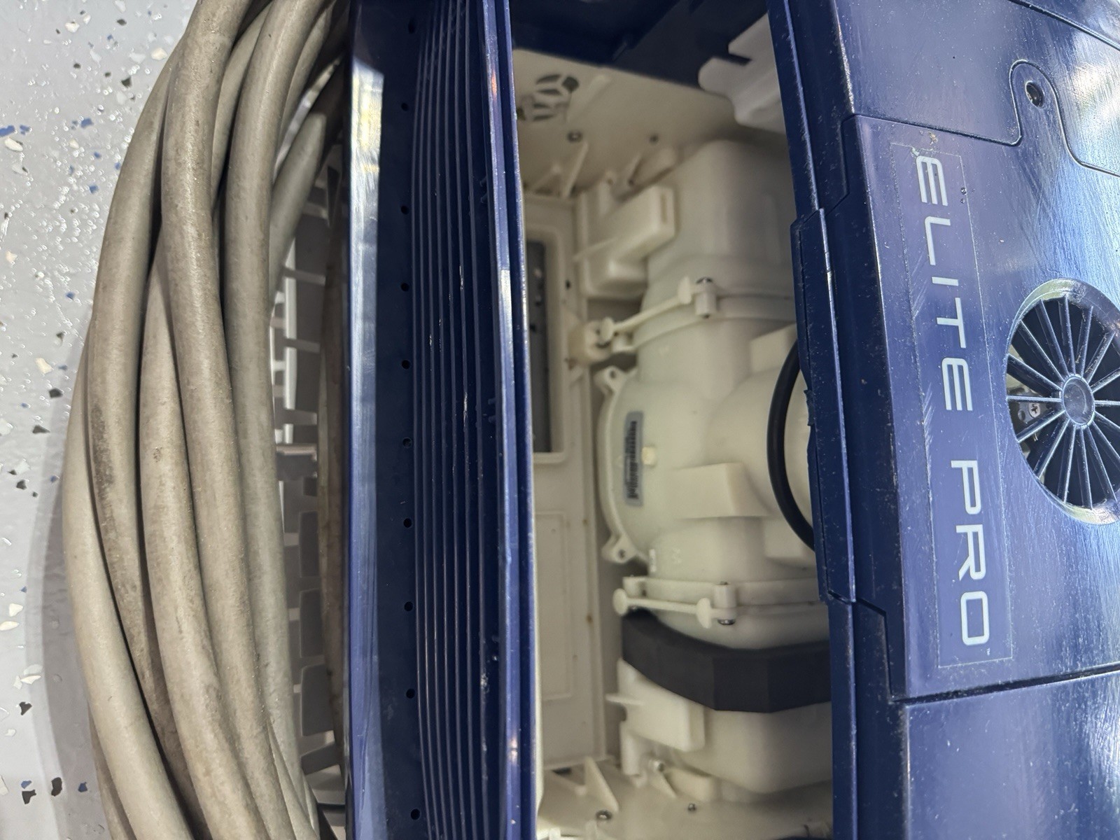 Aquabot Robotic Pool Cleaner Bluetooth w/ Power Supply, Filter Basket & Cable