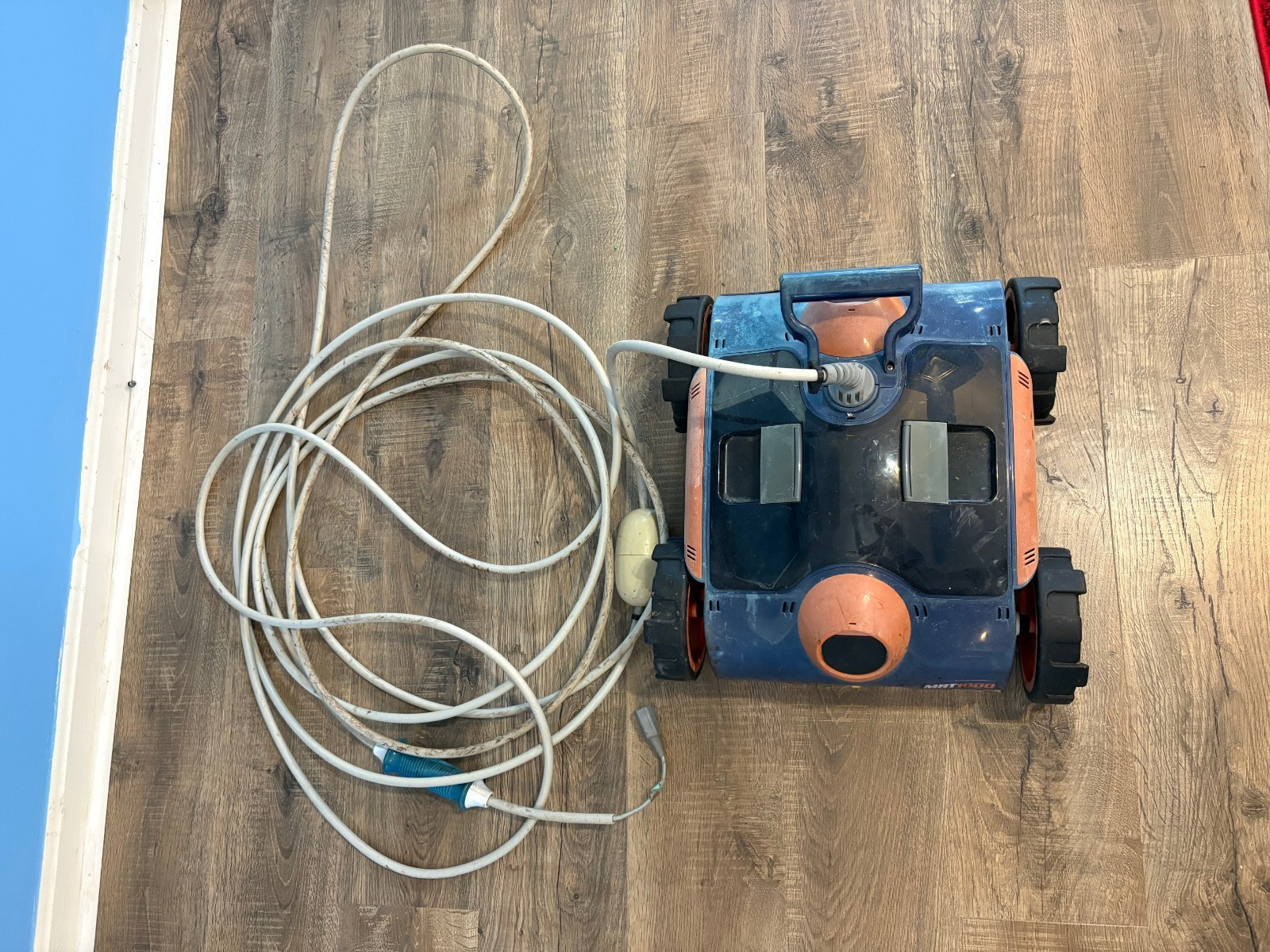 Aquabot MRT1000 Pool Cleaner FOR PARTS REPAIRS UNTESTED