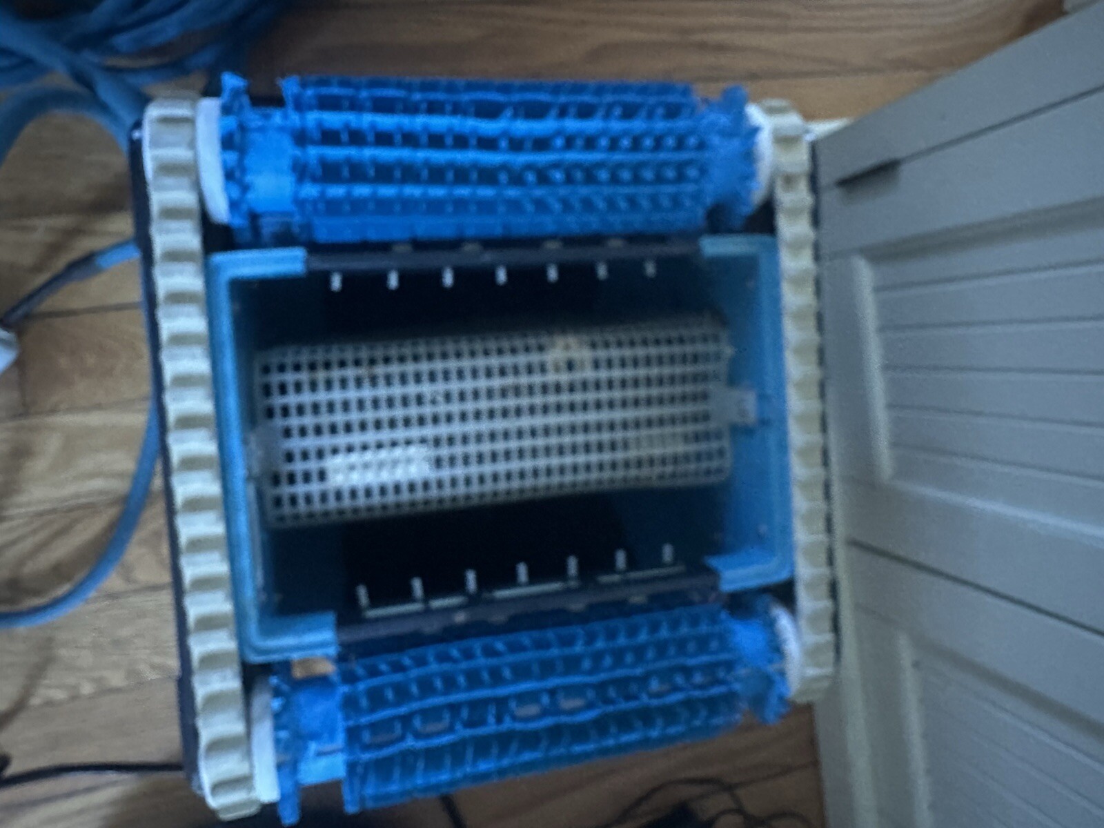 Maytronics Dolphin Pool Cleaner for Parts Not Working Used See Description