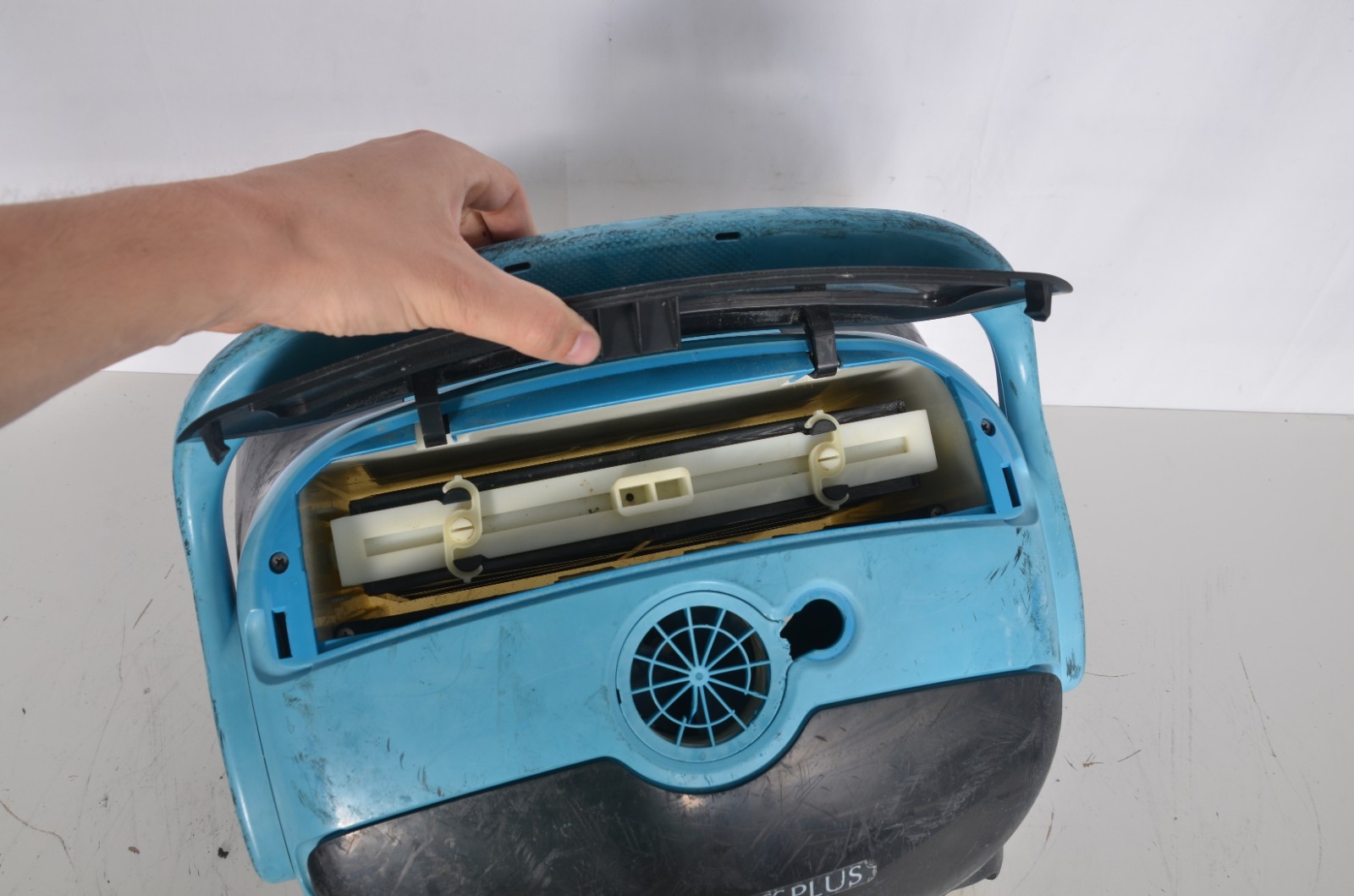 Dolphin Nautilus CC Plus Robotic Pool Cleaner Blue/Black As Is Parts Repair