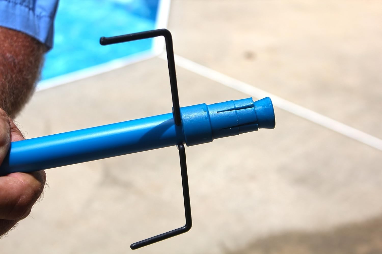 Lightweight Pool Skimmer Accessory
