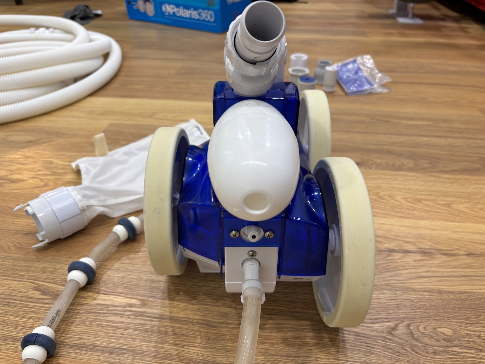 Polaris 360 Inground Pressure Pool Cleaner – White/Blue (PRICE REDUCED- AGAIN!!)