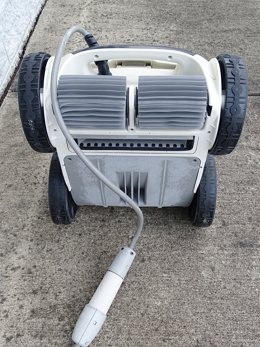 Polaris VRX iQ+ 4WD Robotic Pool Cleaner AS-IS, for parts