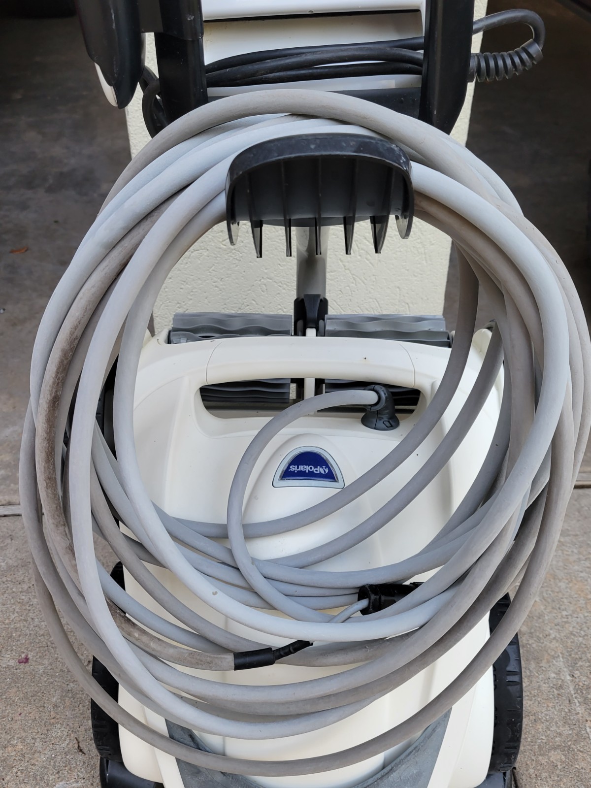 Polaris P955 Robotic Pool Cleaner/Caddy—For Parts Or Repair