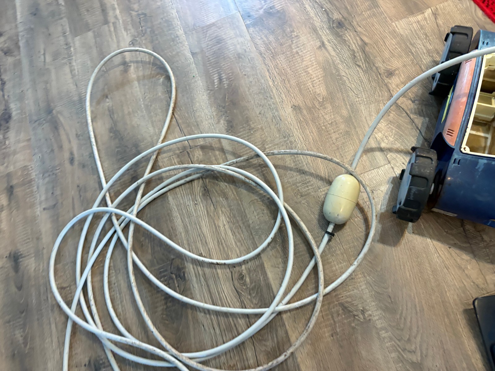 Aquabot MRT1000 Pool Cleaner FOR PARTS REPAIRS UNTESTED