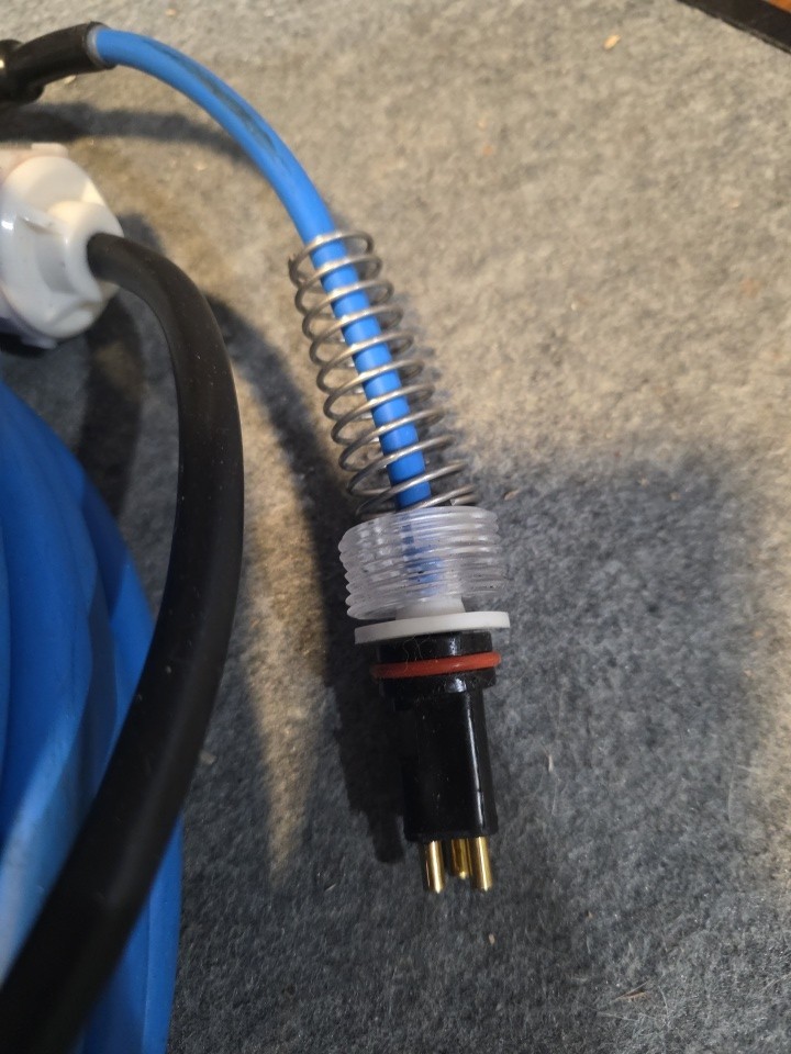 9995861-DIY Cable w/ Swivel 2 Wire, 60ft for Dolphin Robotic Pool Cleaners