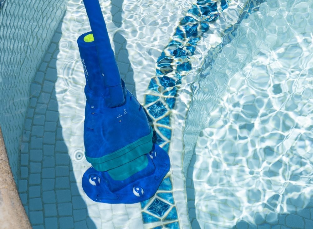 Aqua Select Pool Blaster Fusion PV-5 Hand-Held Lithium Cleaner