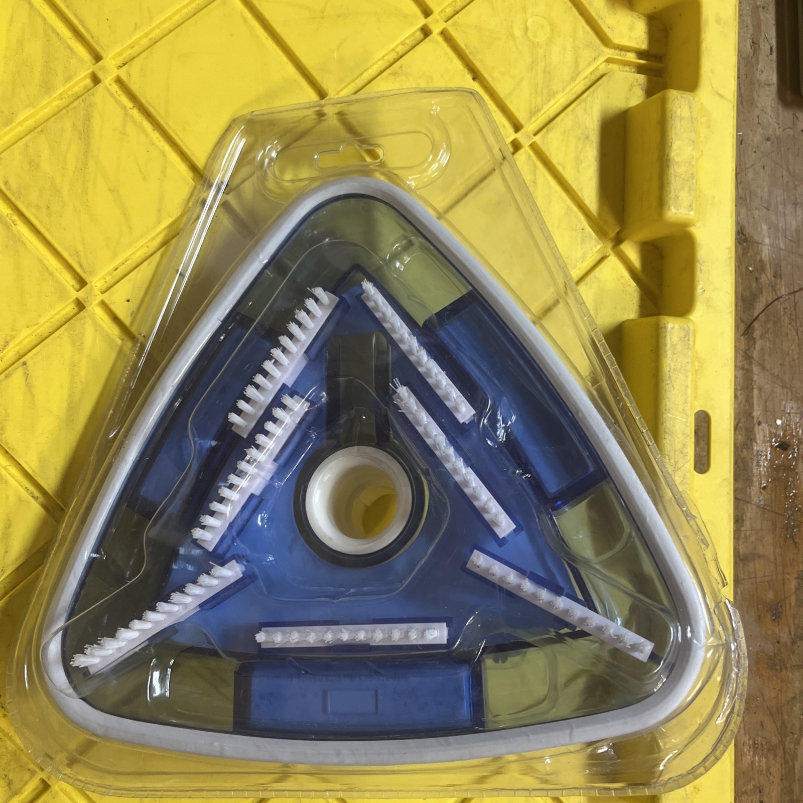 Deluxe Weighted Clear Tri-Vac Pool Vacuum Head For Pool Cleaning