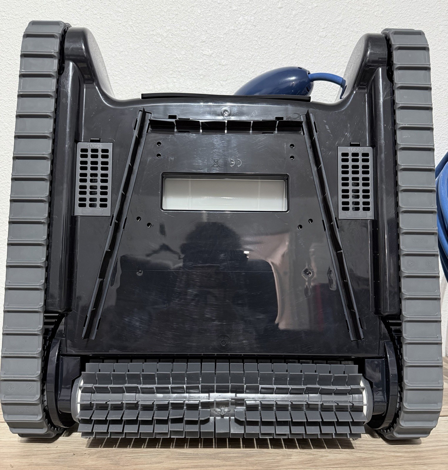 Dolphin Explorer E20 Robotic Pool Cleaner Black/White Maytronics