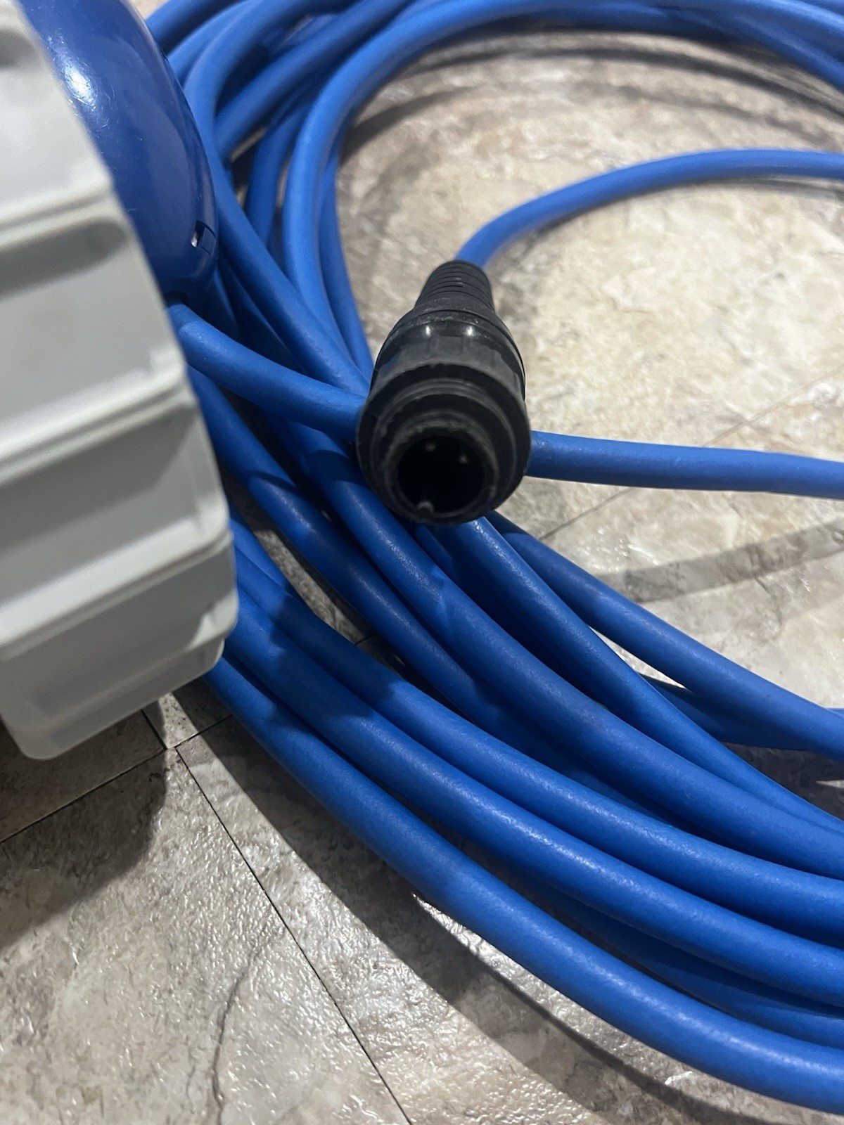 Dolphin Proteus DX3 with Power Supply