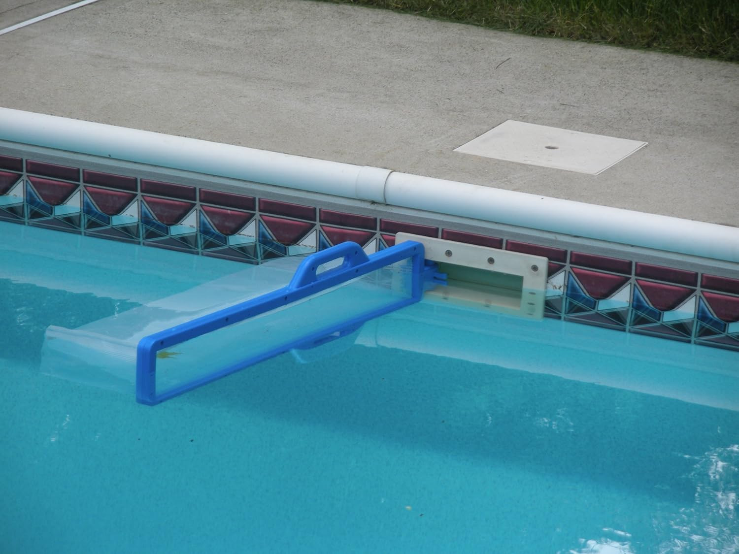 Skimeeze Pool Skimmer- Pool Net Skimmer Cleans Debris and Leaves for In-Ground
