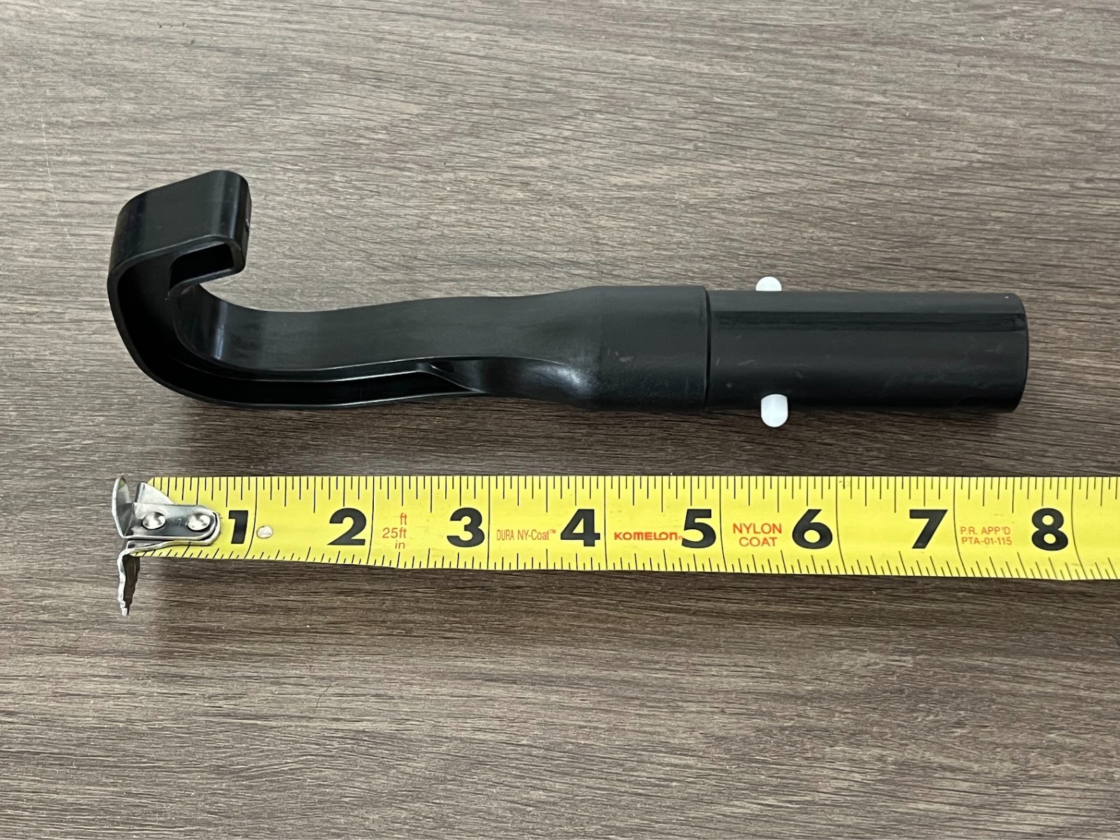 Pool Hook Tool for Robotic Pool Vacuum Cleaners Ensures Efficient Retrieval