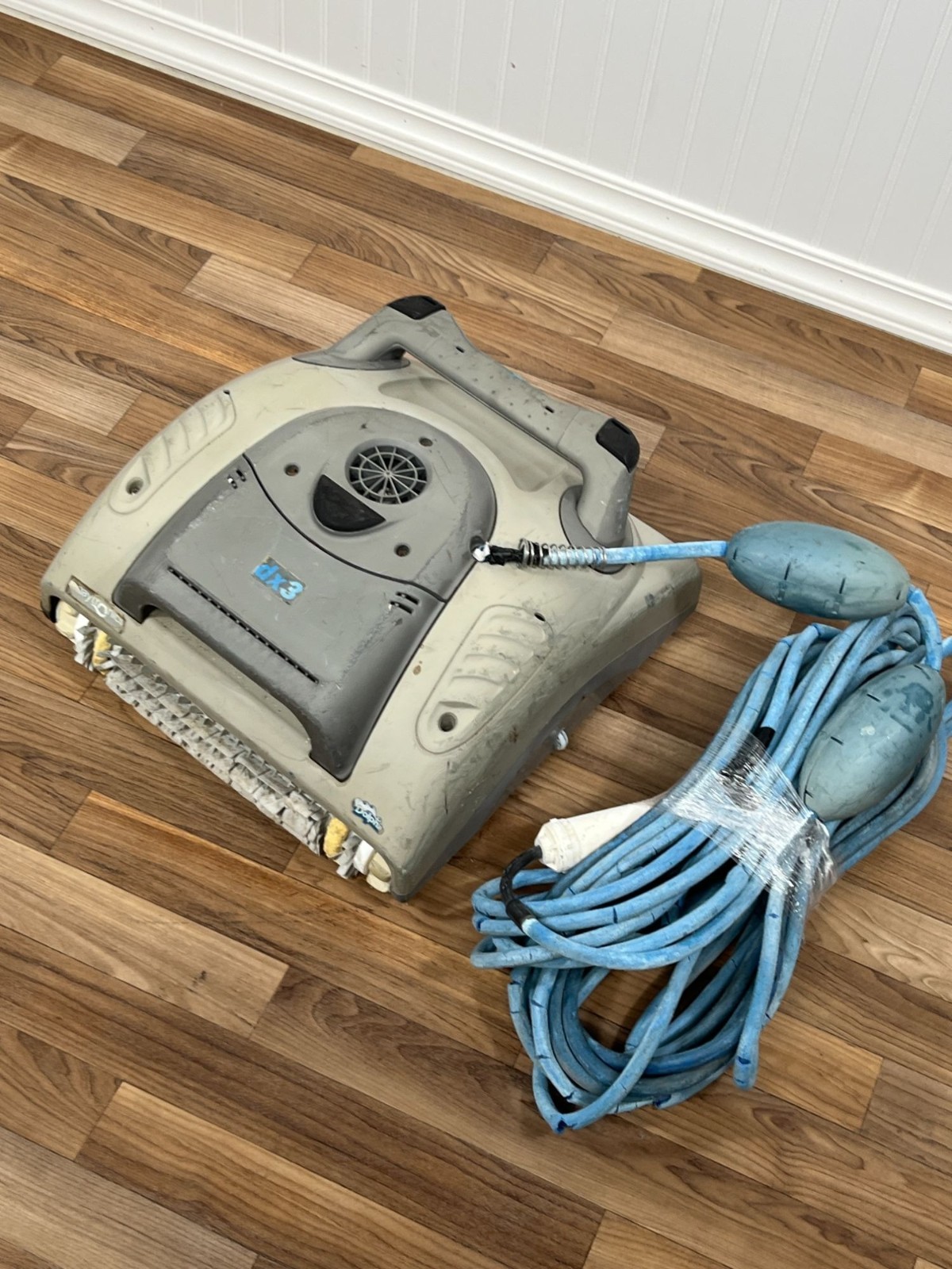 Maytronics Dolphin Proteus DX3 Pool Vacuum Only READ DESC