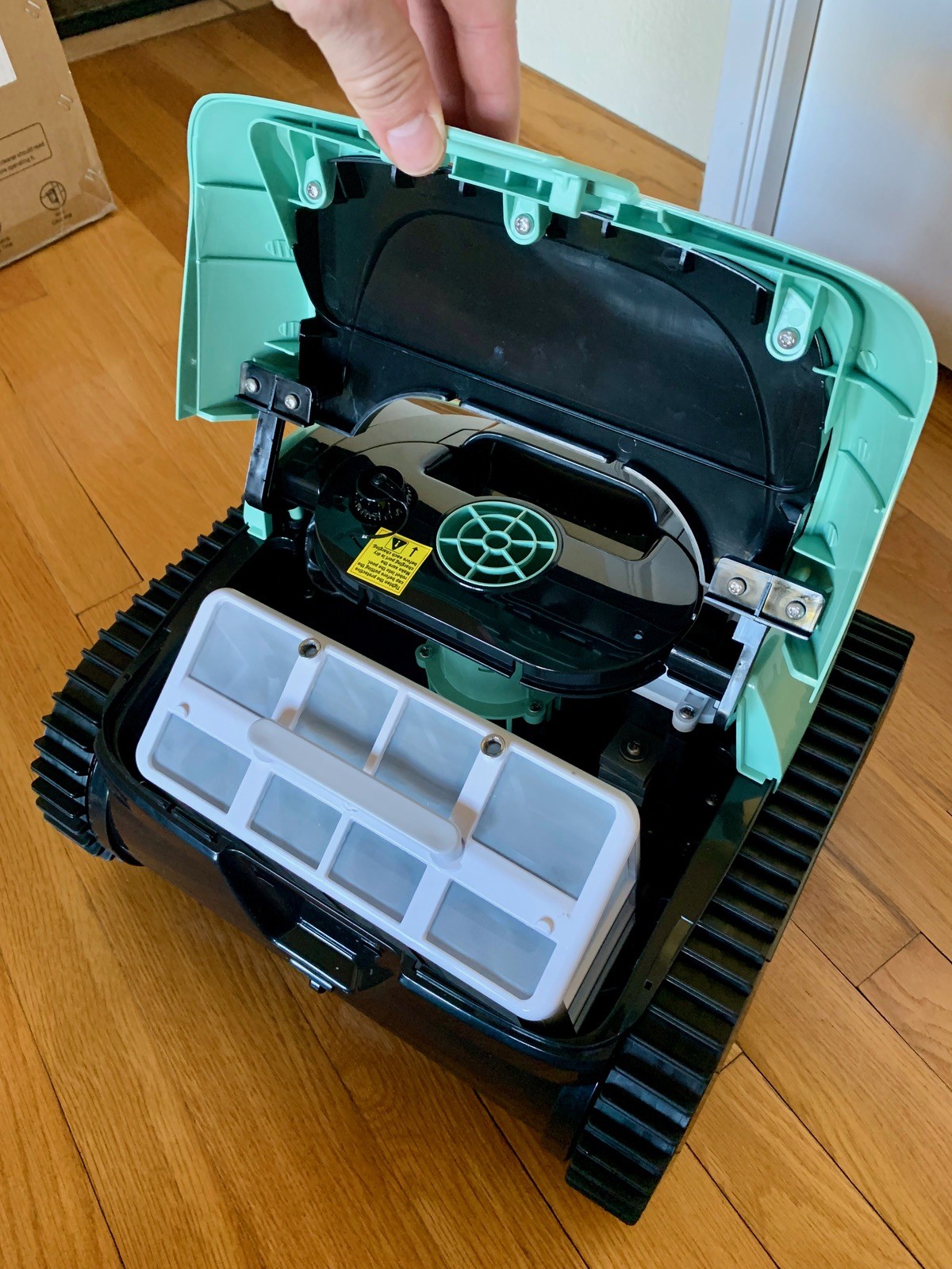Winny C1 Cordless Robotic Smart Pool Cleaner, App Control, 150 min Runtime!