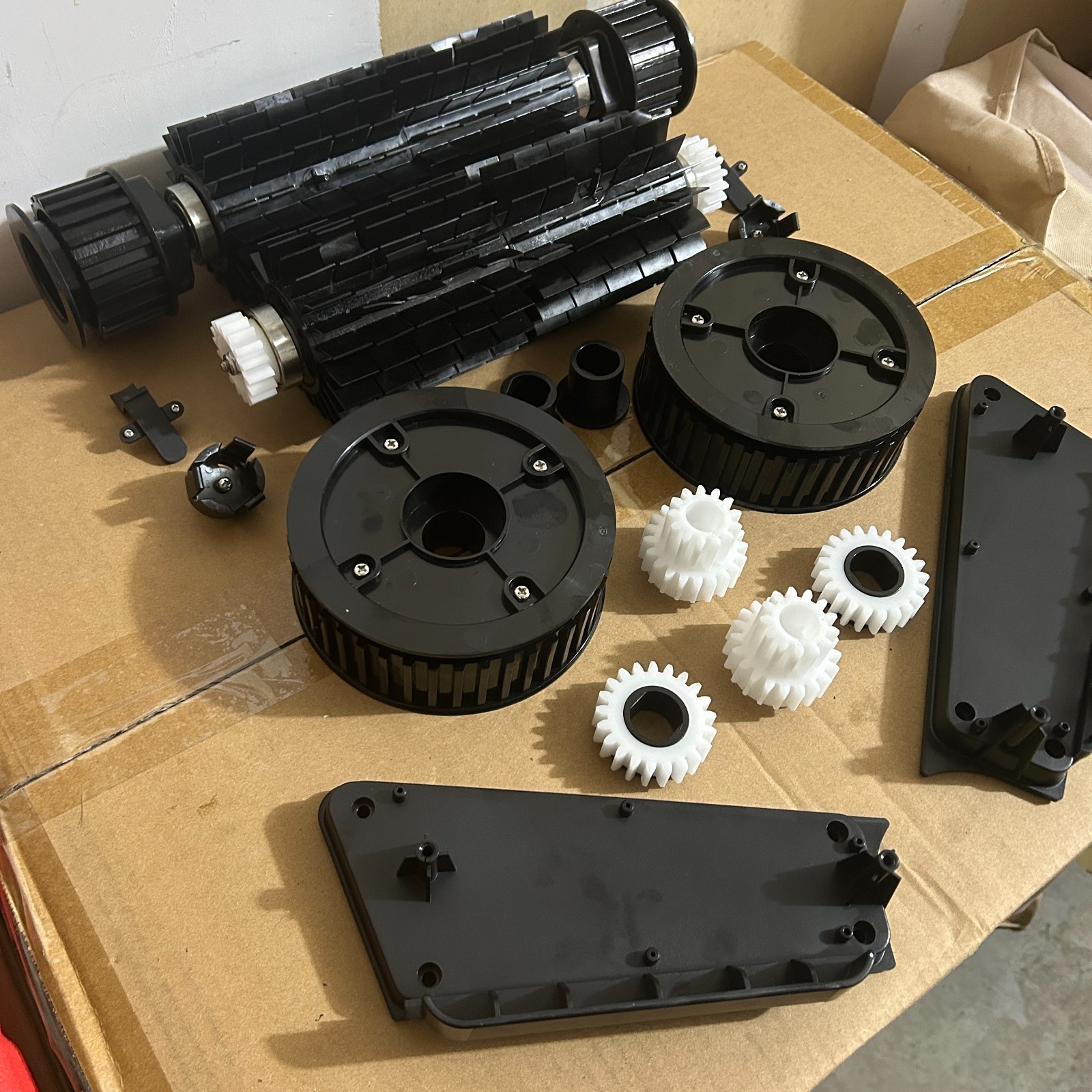 Seauto Shark Hydrus X Parts Lot Rollers Gears