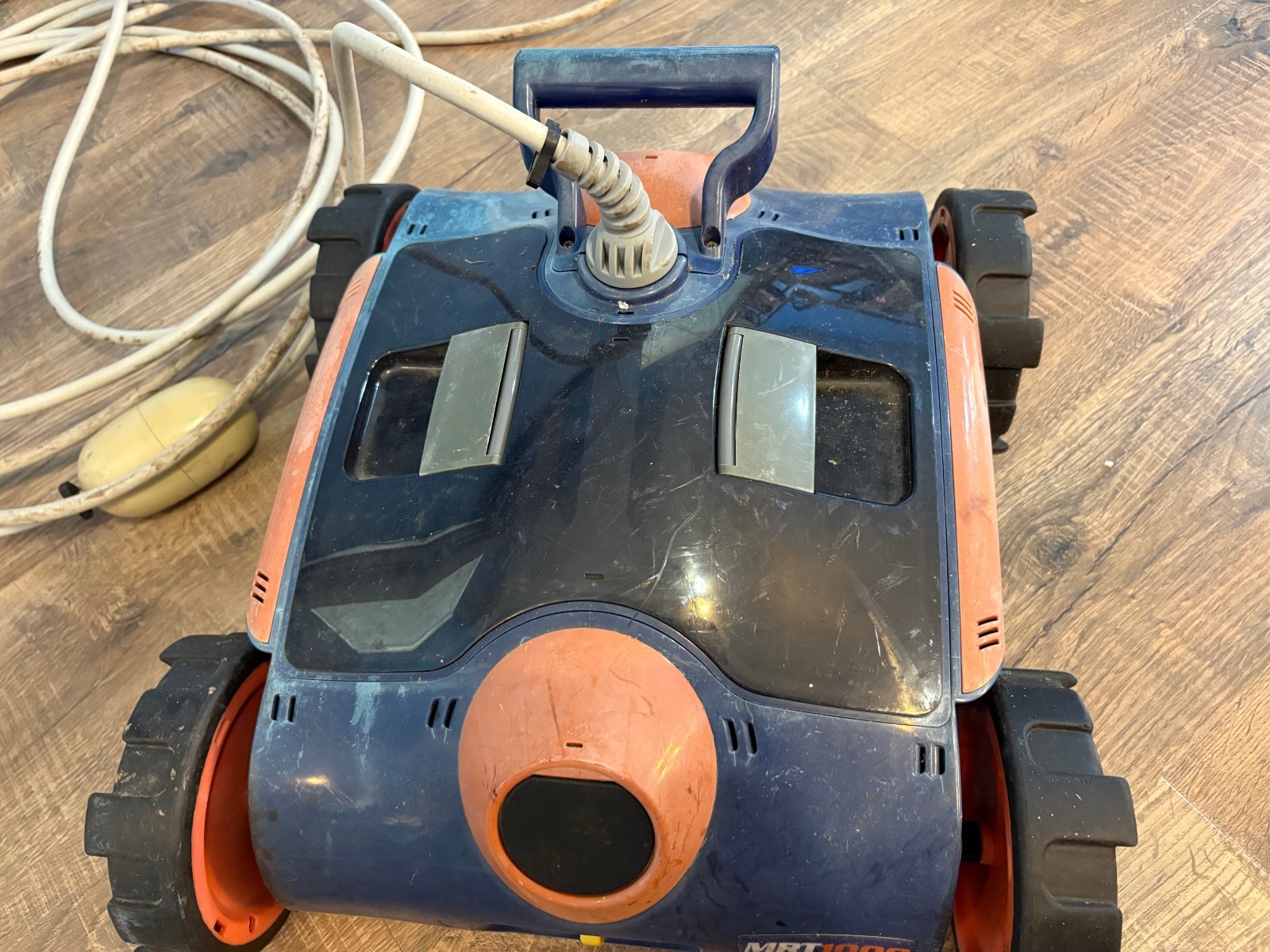 Aquabot MRT1000 Pool Cleaner FOR PARTS REPAIRS UNTESTED