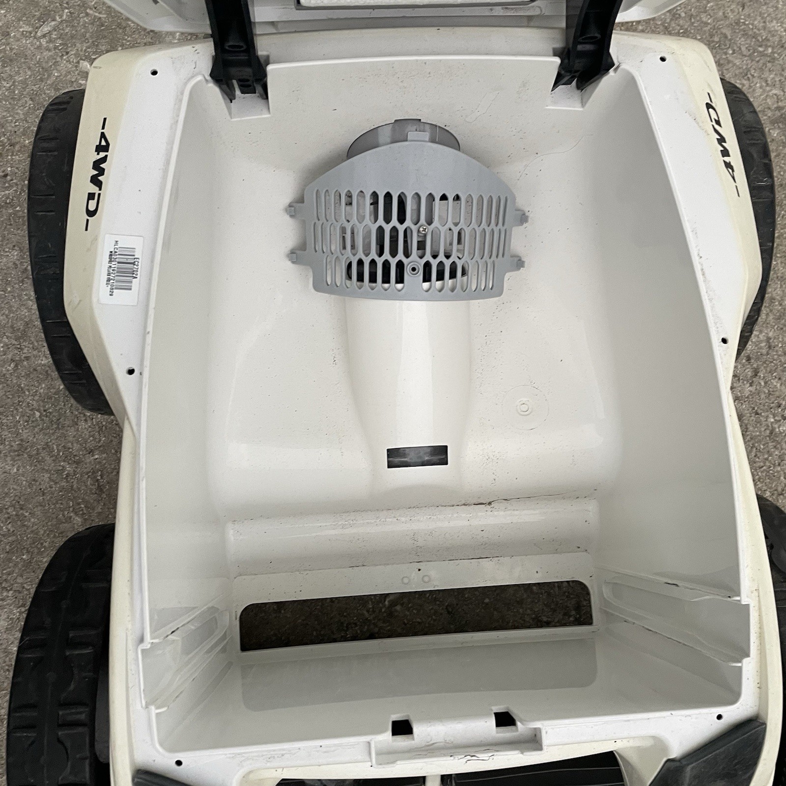 Polaris VRX iQ+ 4WD Robotic Pool Cleaner AS-IS