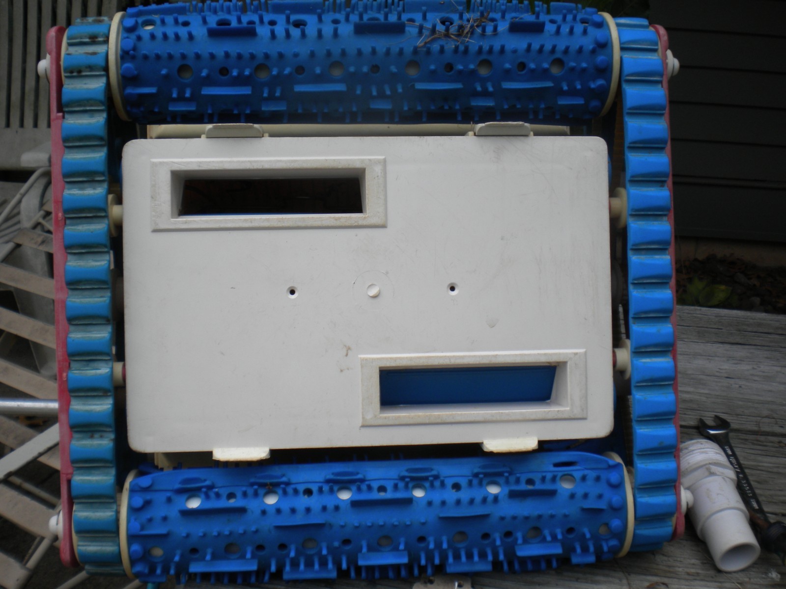 Aquabot Pool Cleaner Robot With Power Supply , cord unit needs power drive