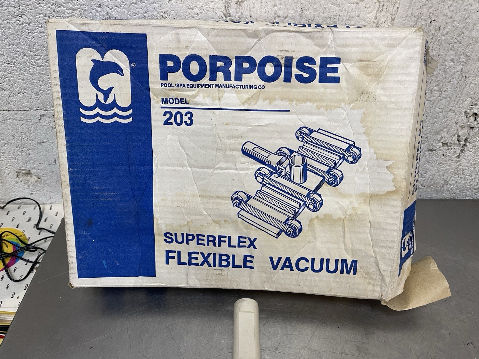 Porpoise Pool Superflex Flexible Vacuum Head Model 203