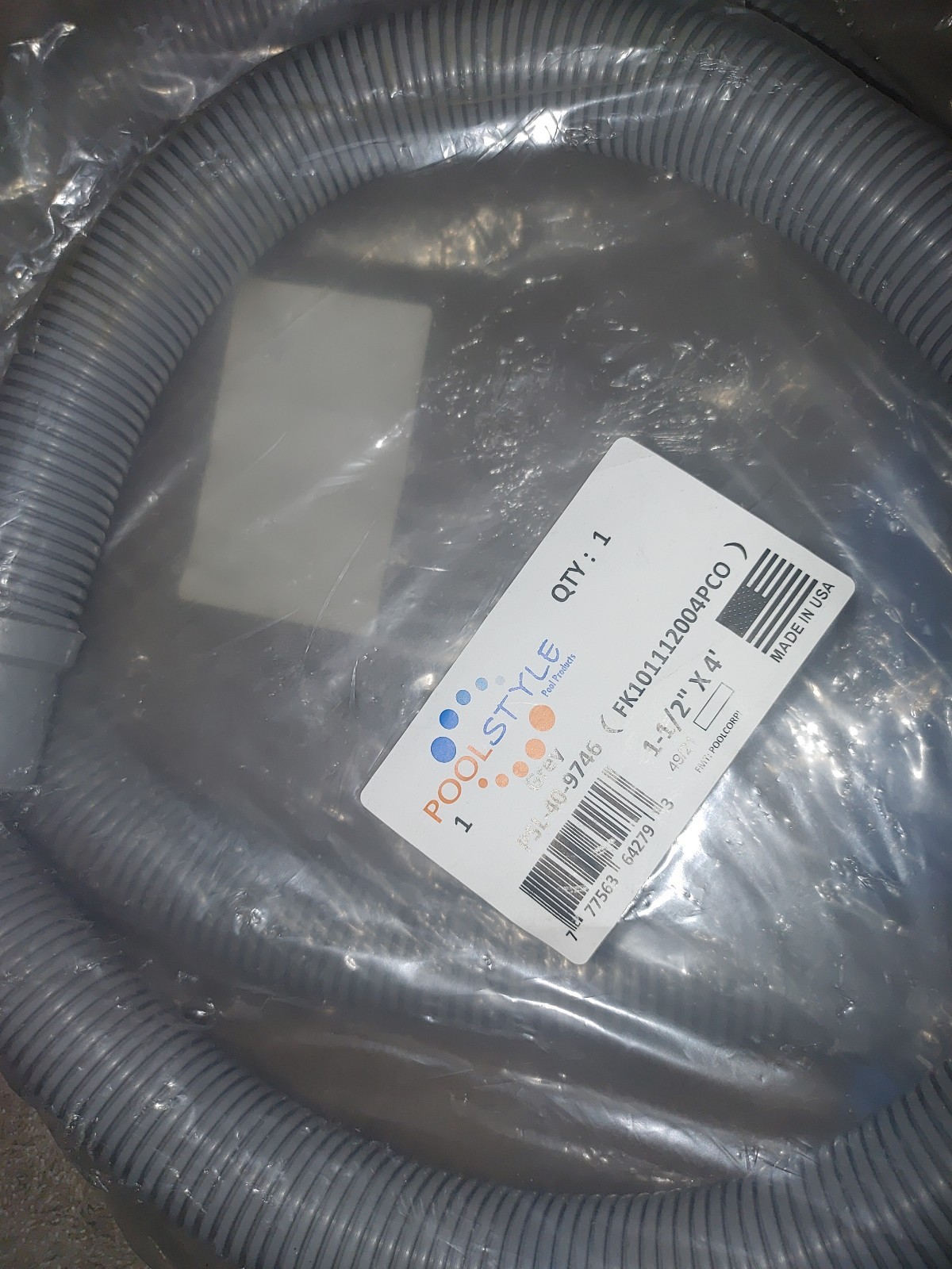 PSL-40-9746 – Pool Style 1.5&Prime; x 4&prime; Integrated Cuff Blow Molded Connection Hose