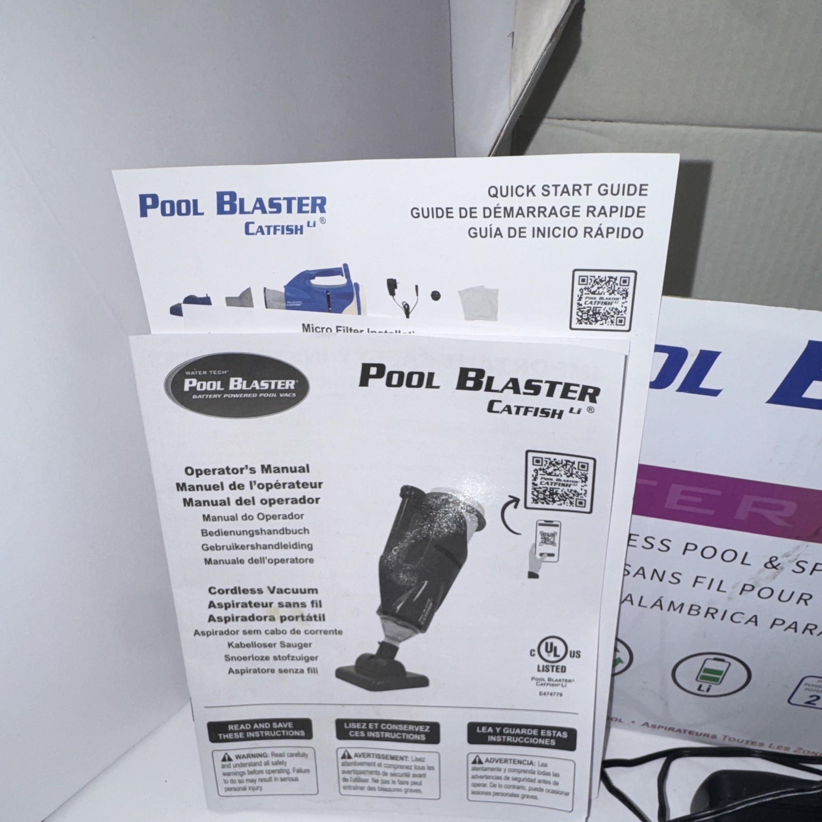 Pool Blaster Catfish Li Cordless Pool & Spa Vacuum Blue/White UL w/ Manuals