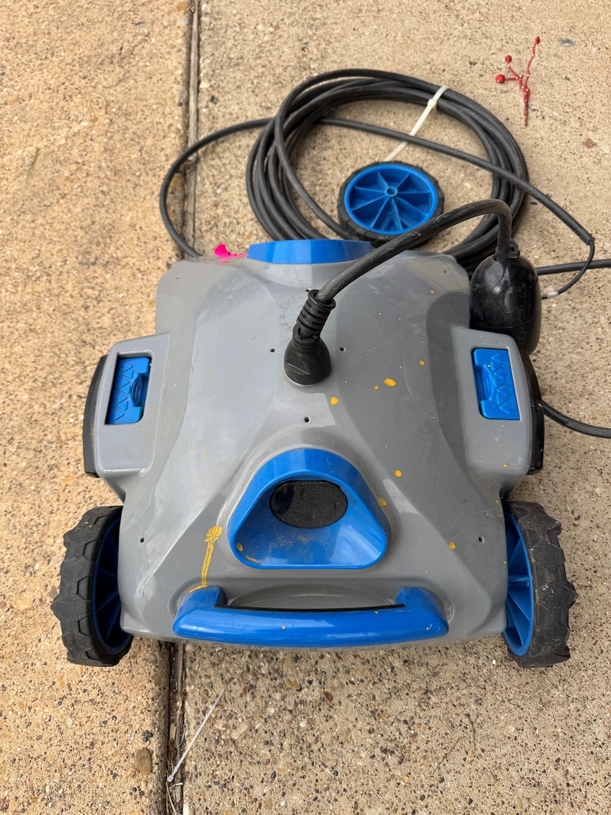 Aquabot Pura 4Xi Robotic Swimming Pool Cleaner and Power Supply