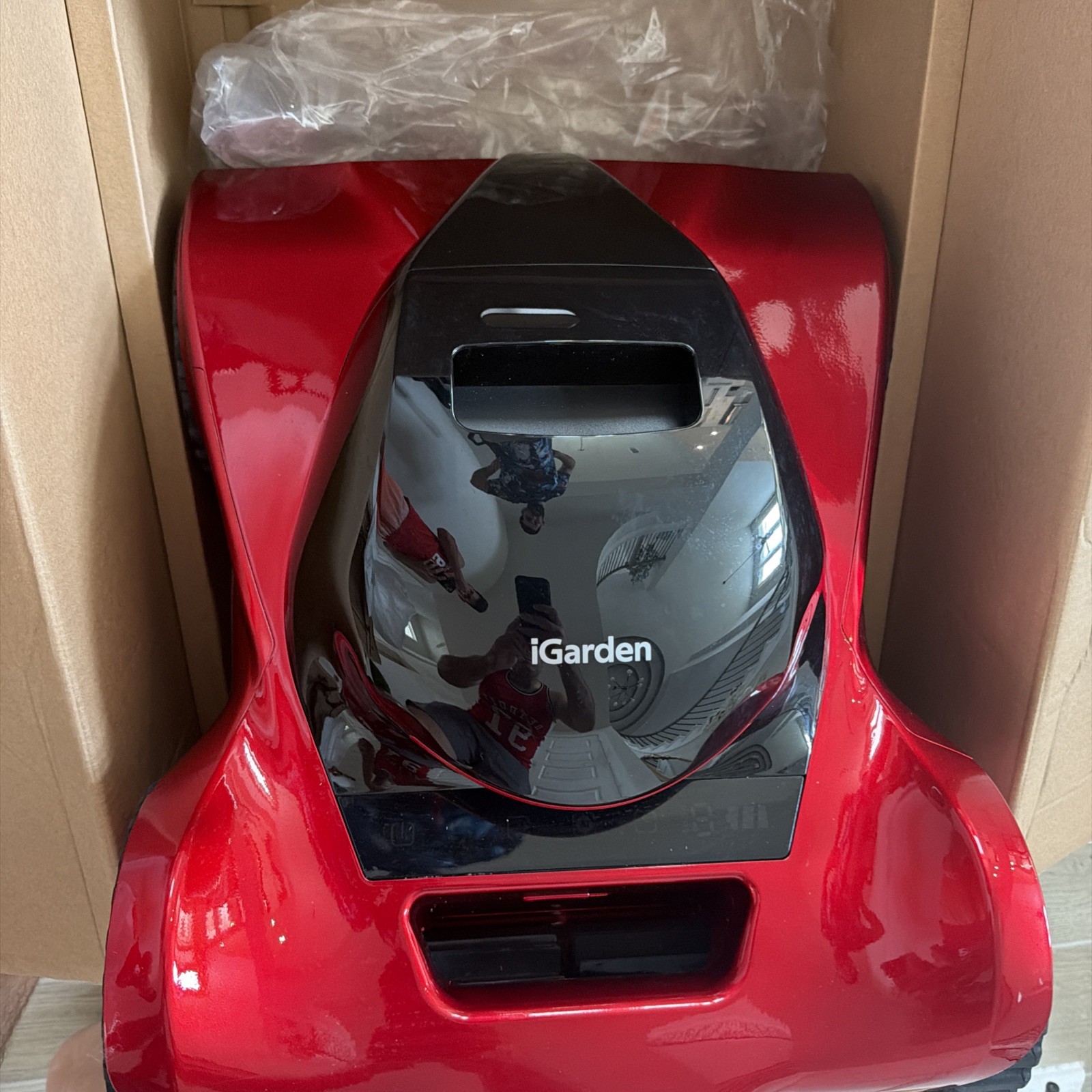 iGarden Pool Cleaner M1 AI Series 4.5H Runtime 3D AI Vision Cordless Robotic