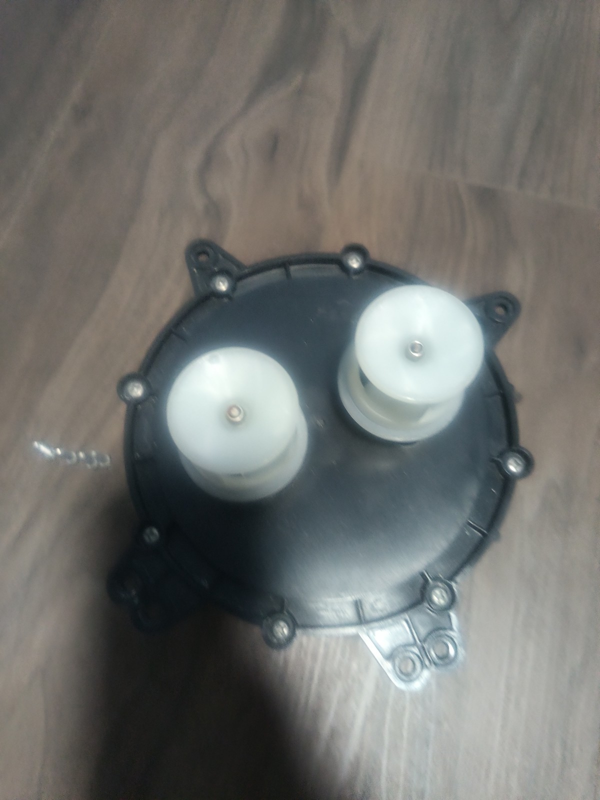 REPLACEMENT MOTOR Gosvor LiteVac 800 Cordless Robotic Pool Cleaner