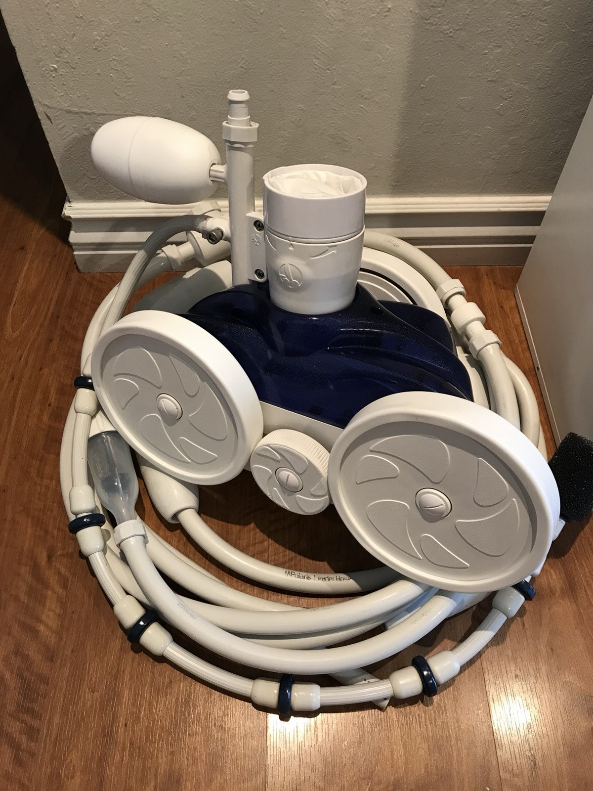 Polaris 280 Pressure Side Automatic Pool Sweep Pool Cleaner (F5) Great Condition