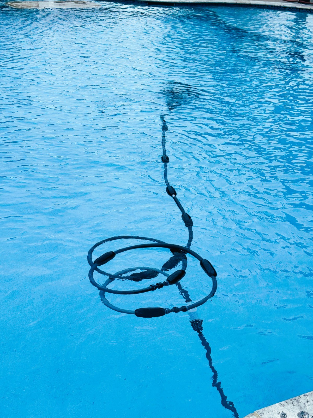 Pool Cleaner Hose Anti-Tangle Snap-On Stabilizers for 0.75&Prime; OD (7PK-Black)
