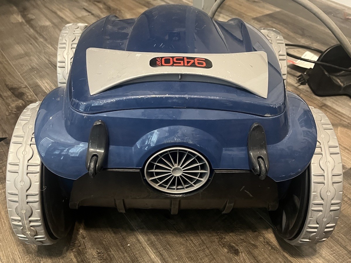 Polaris 9450 4-Wheel Drive Robotic Pool Cleaner w/ Caddy & Control Unit