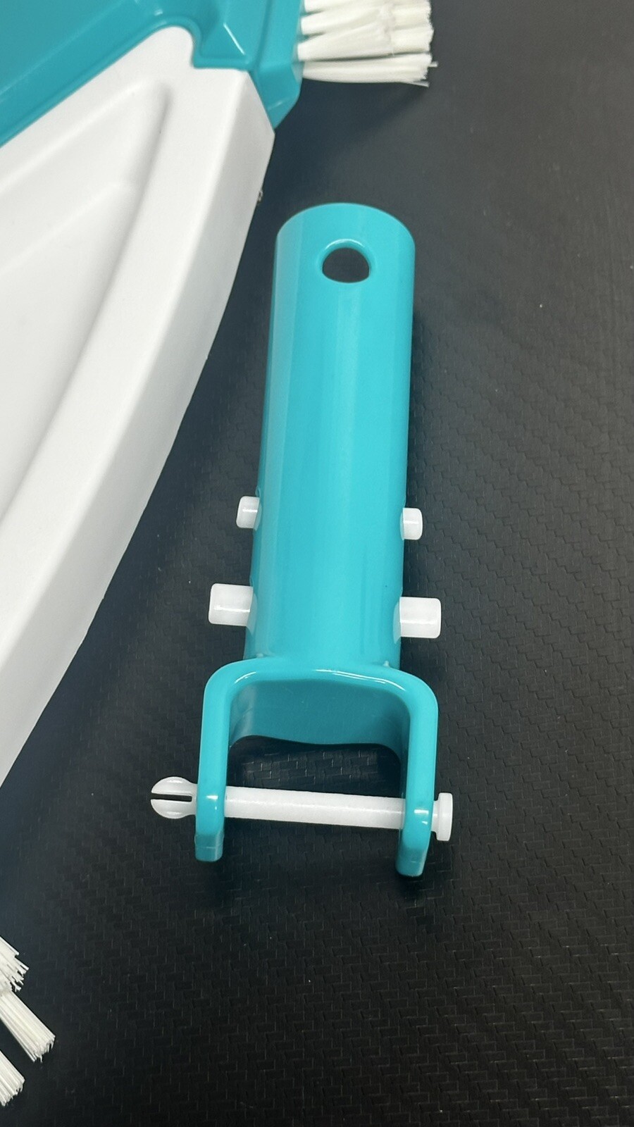 Pool Vacuum Head, Weighted Triangle Shape with Universal Rotatable hose
