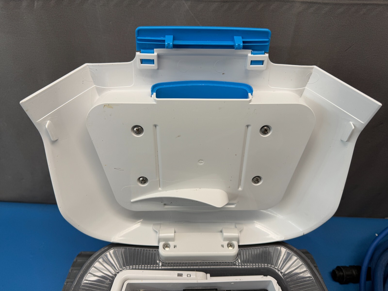 Hayward W3RCH411CU The Pool Cleaner R100 In-Ground Robotic Pool Cleaner