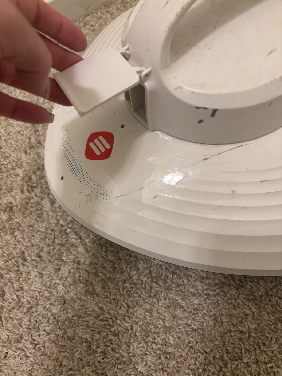 Aiper RC802 Robotic Pool Cleaner Portable White/Black with Filter & Charger