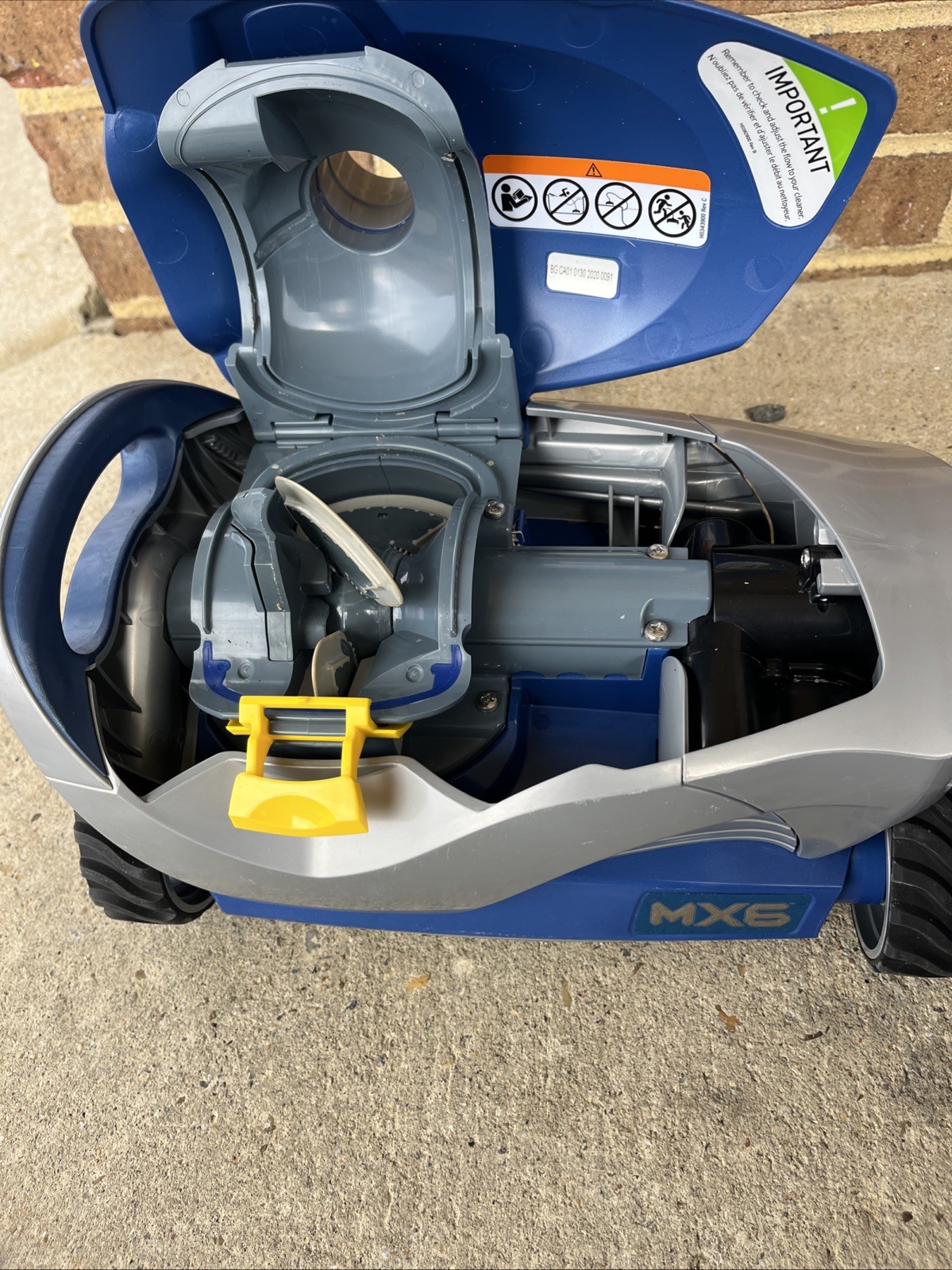 Zodiac Baracuda MX6 In Ground Suction Pool Brand Cleaner With 12 Hoses