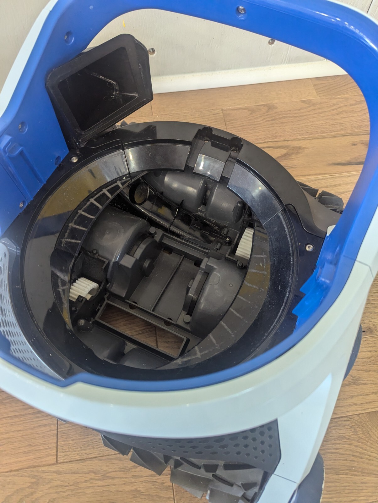Hayward Aquavac 650 for parts RCH-601CUY