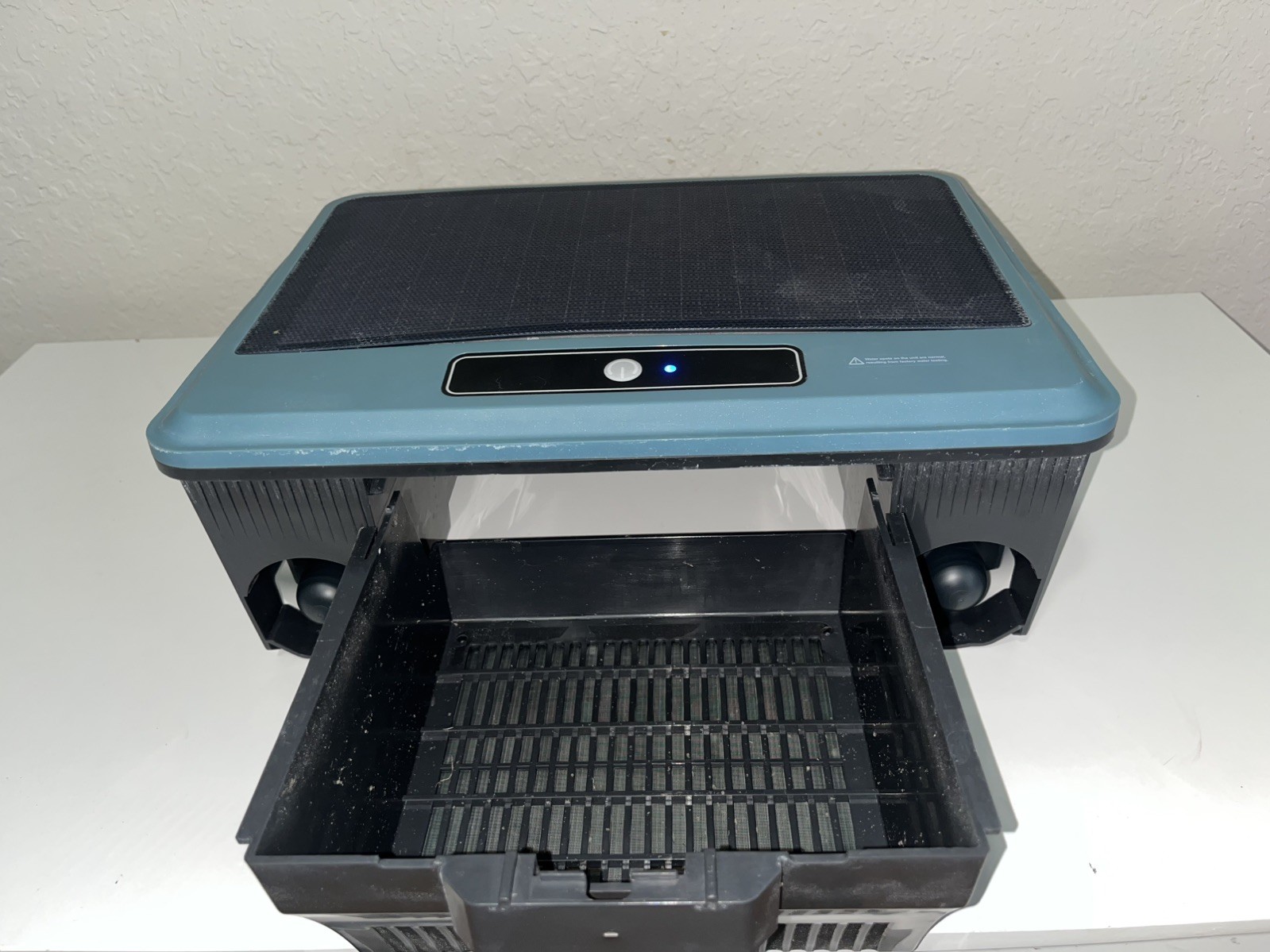Poofata F1T Solar Powered Robotic Pool Skimmer Surface Cleaner