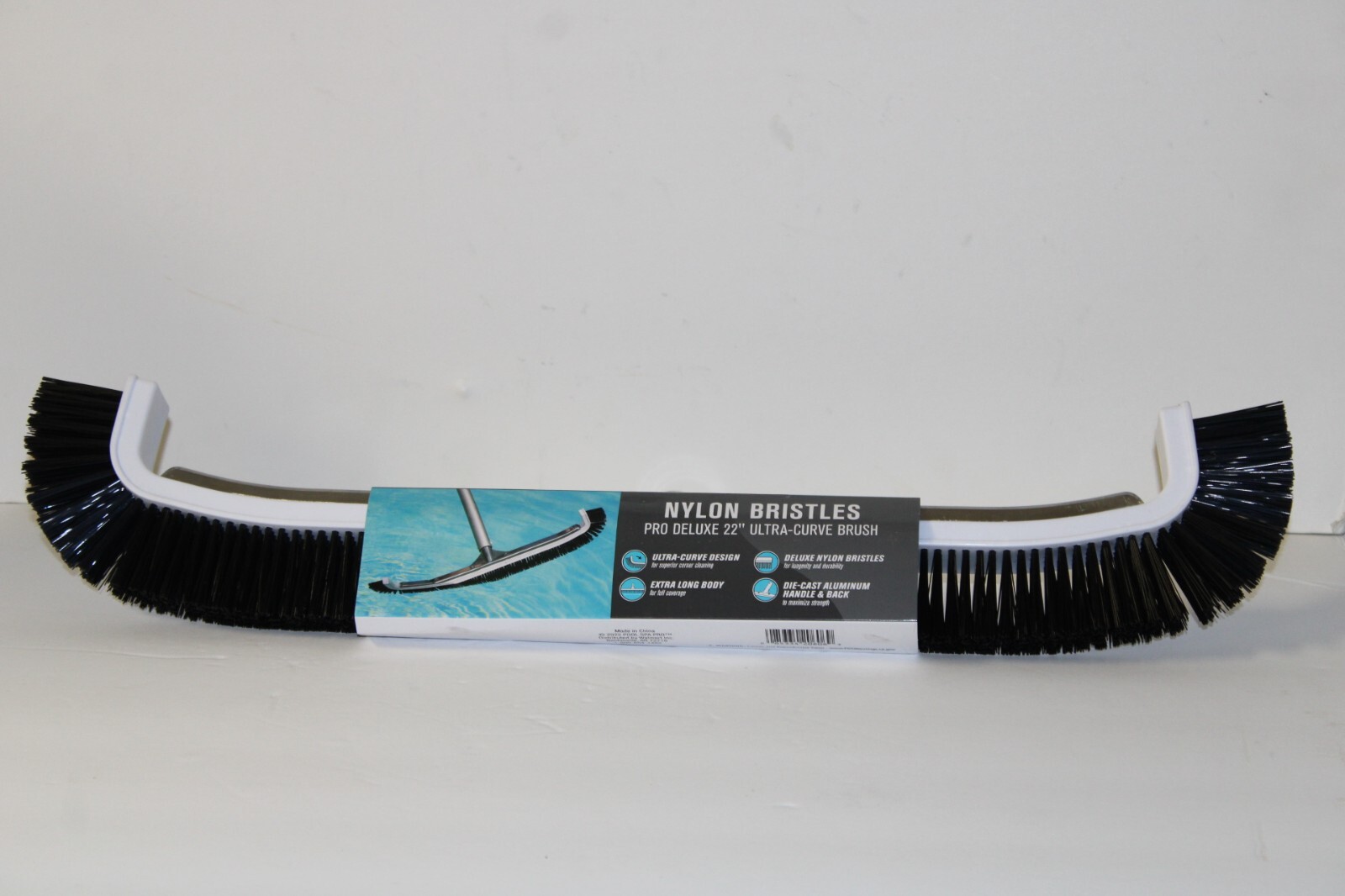 Pool Spa Pro Deluxe 22 Inch Ultra-Curve Swimming Pool and Spa Cleaning Brush