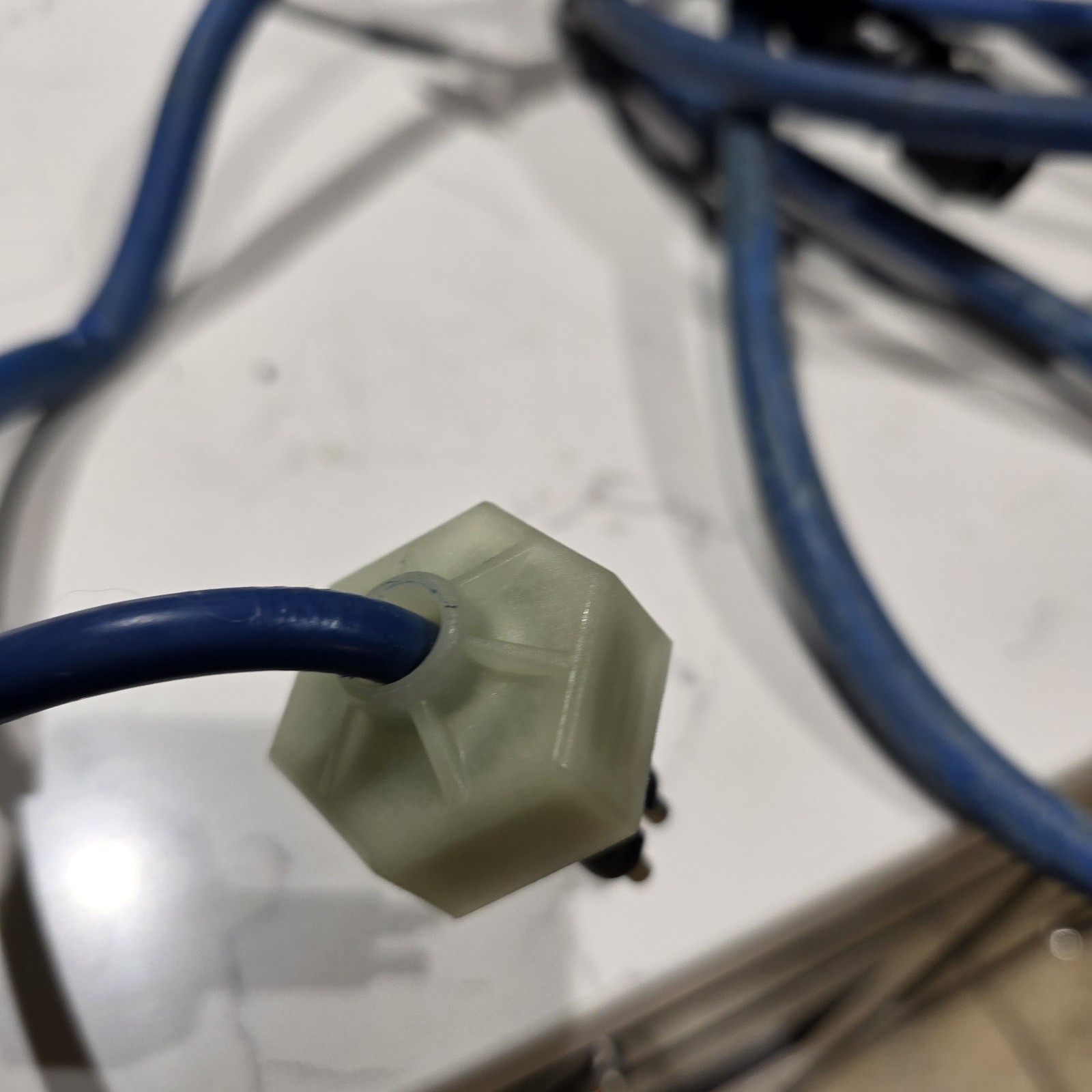 Pool Cleaner Cable with Swivel 3 Wire Dolphin Maytronics Supreme M4 M5