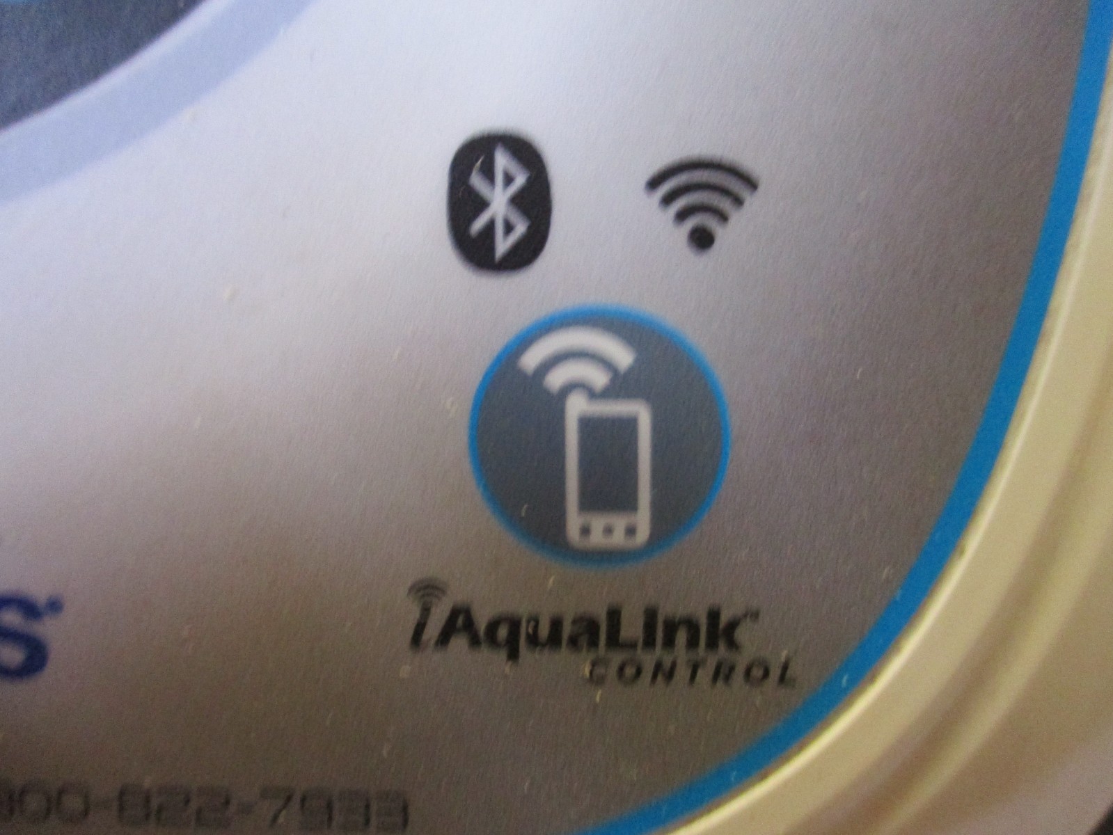 Polaris VRX iQ+ Robotic Pool Cleaner + iAquaLink Control & Dock/Caddy *READ*