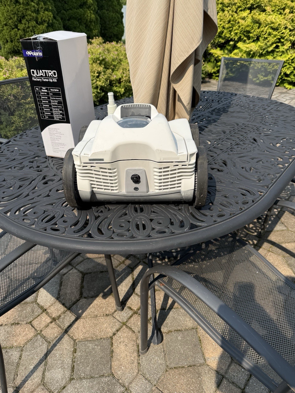 Polaris Robotic Pool Cleaner w/ Filter Canister & Caddy, White/Black
