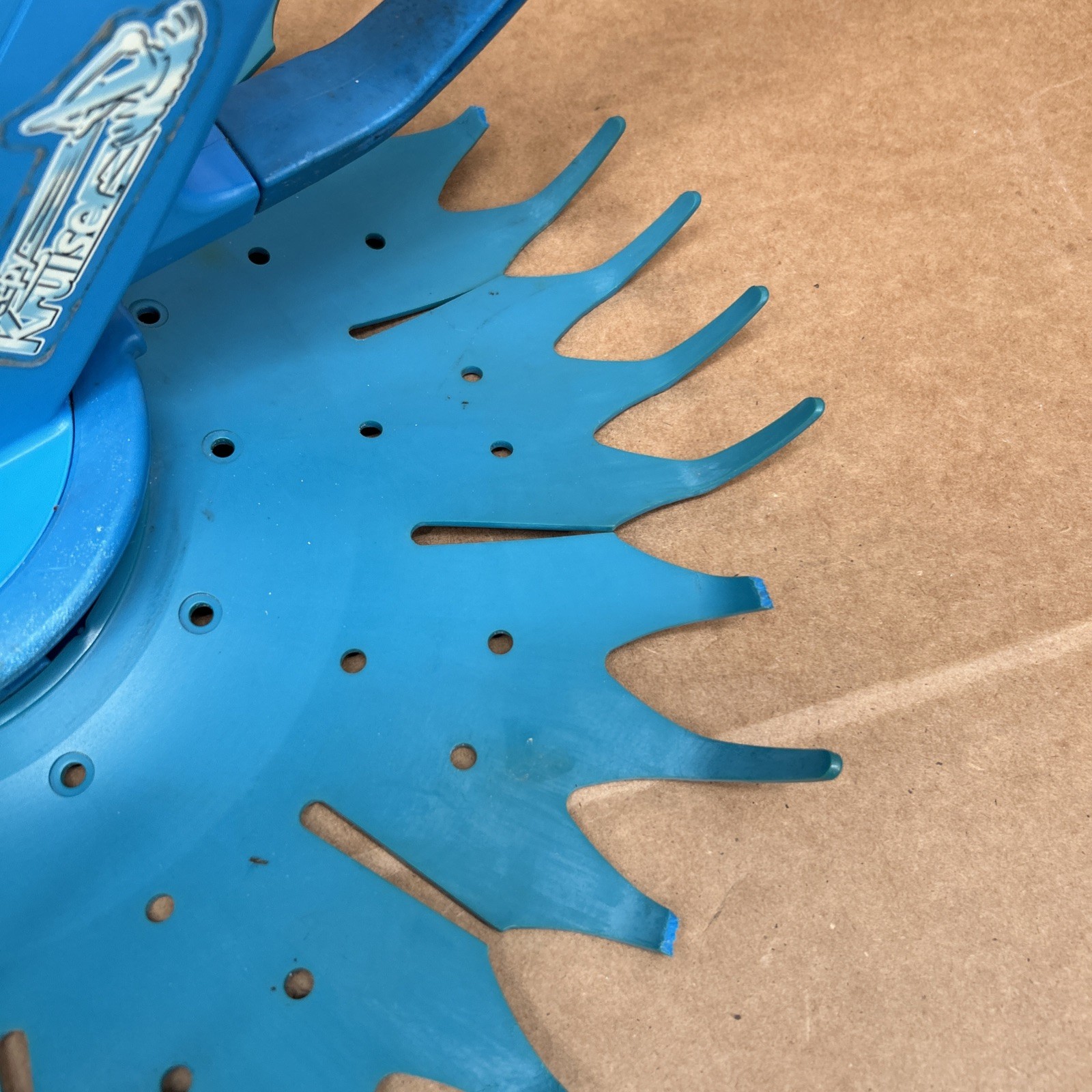 Pentair K60400 Kreepy Krauly Kruiser Automatic In-Ground Pool Cleaner Suction