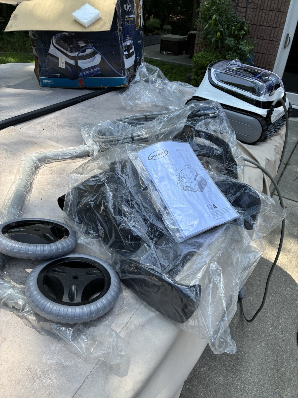 Jacuzzi JCRX Robotic Pool Cleaner
