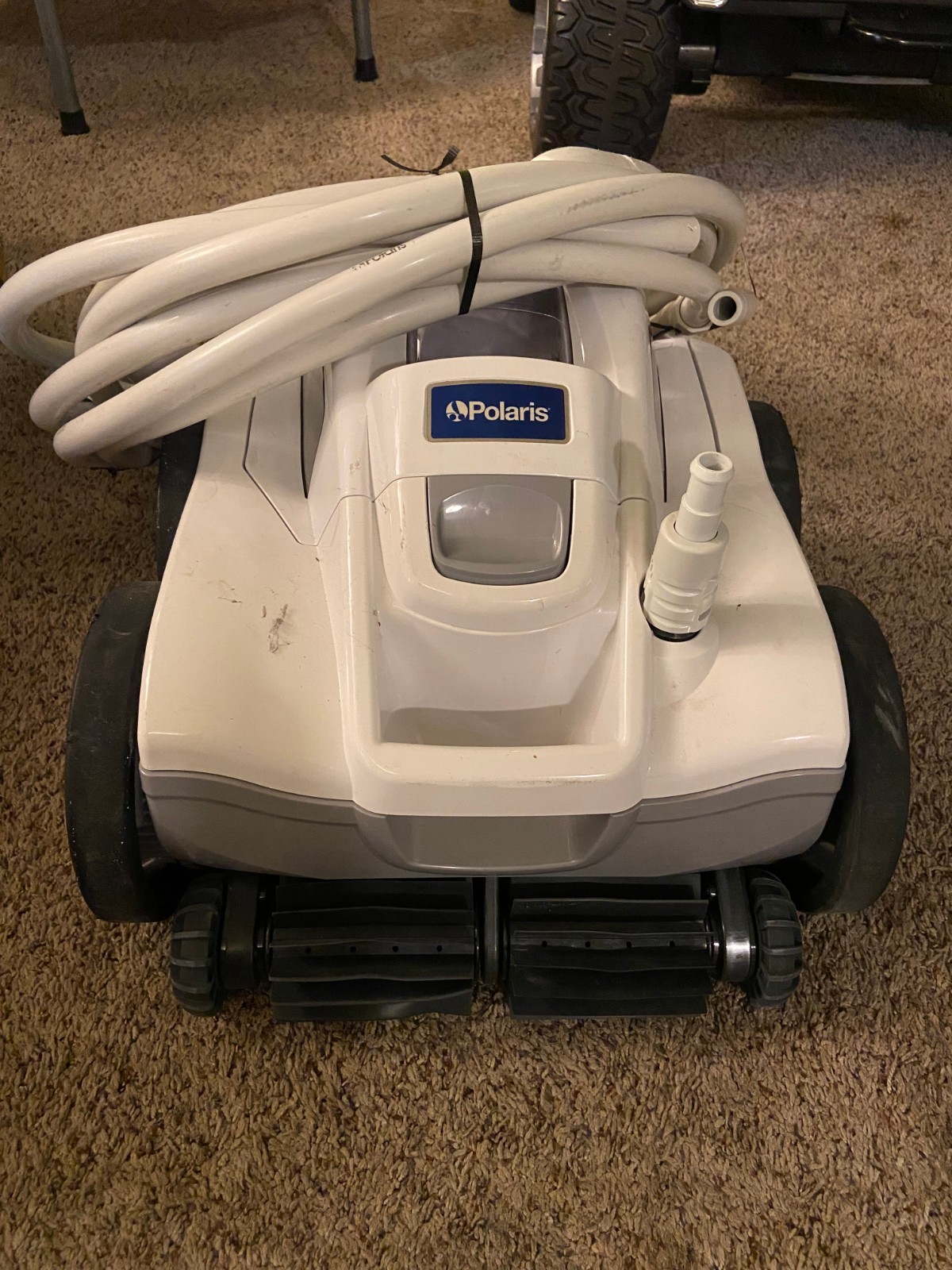 🍉 The Polaris Quattro P40 Pressure Side Pool Cleaner Vacuum (F40) powers on FL